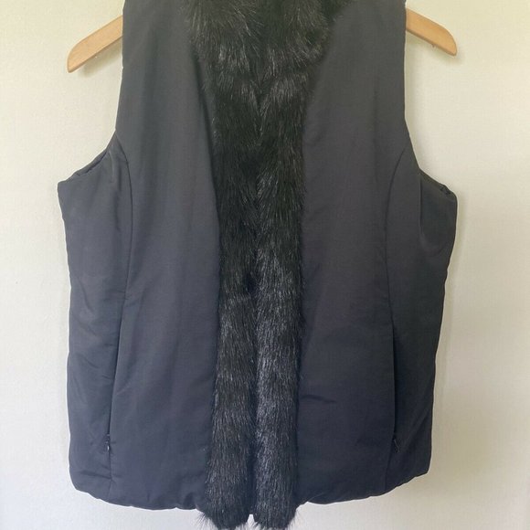 Weatherproof Women’s Faux Fur Puffer Quilted Vest - Picture 6 of 7